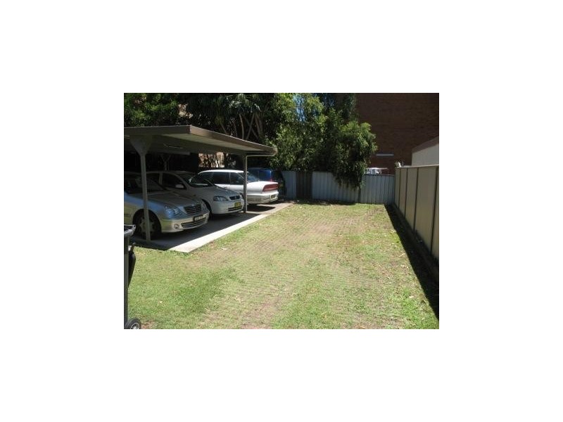 2/49 Dora Street, Hurstville NSW 2220