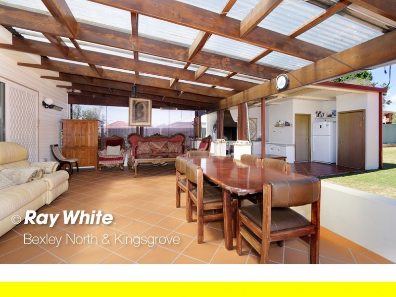 2 Walton Street, Blakehurst NSW 2221