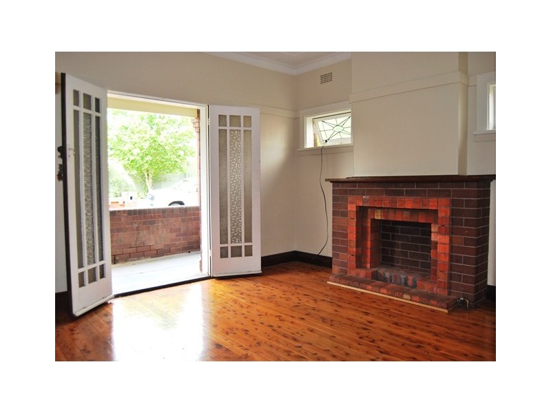 12 Kingsgrove Avenue, Kingsgrove NSW 2208