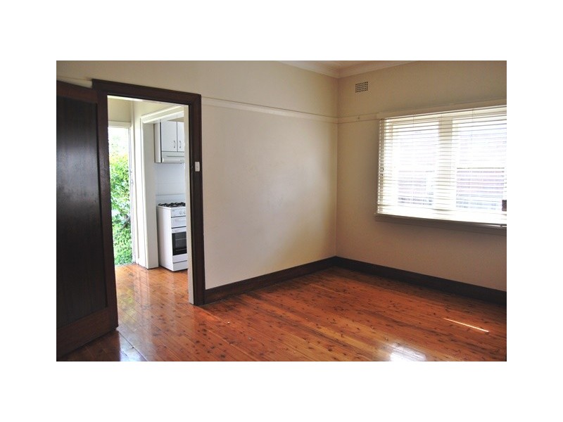 12 Kingsgrove Avenue, Kingsgrove NSW 2208