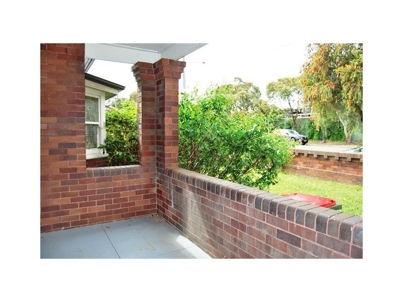 12 Kingsgrove Avenue, Kingsgrove NSW 2208