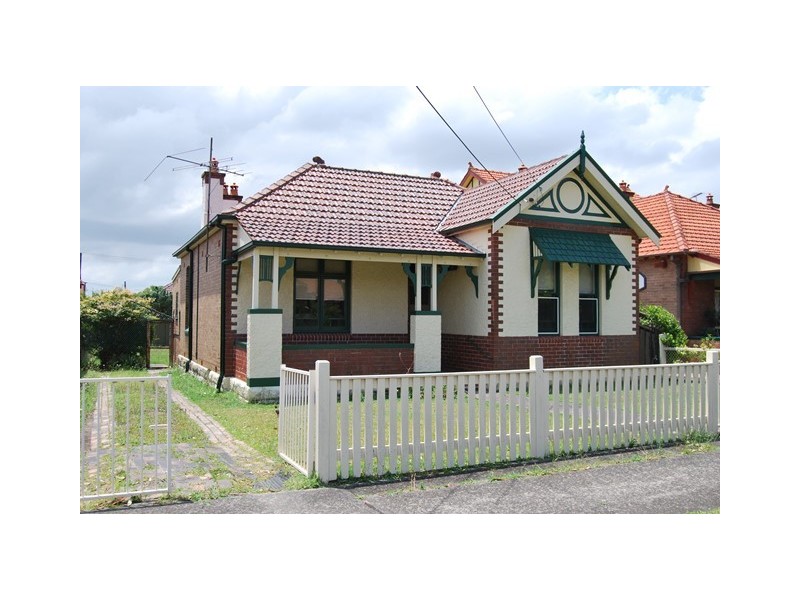 10 Bowood Avenue, Bexley NSW 2207