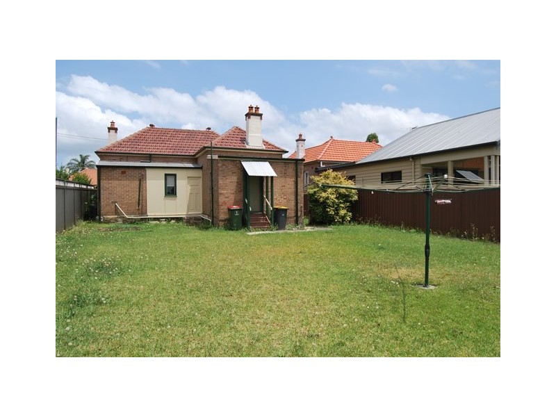 10 Bowood Avenue, Bexley NSW 2207
