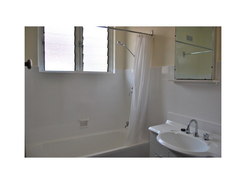 8 Hutchinson Street, Bardwell Park NSW 2207