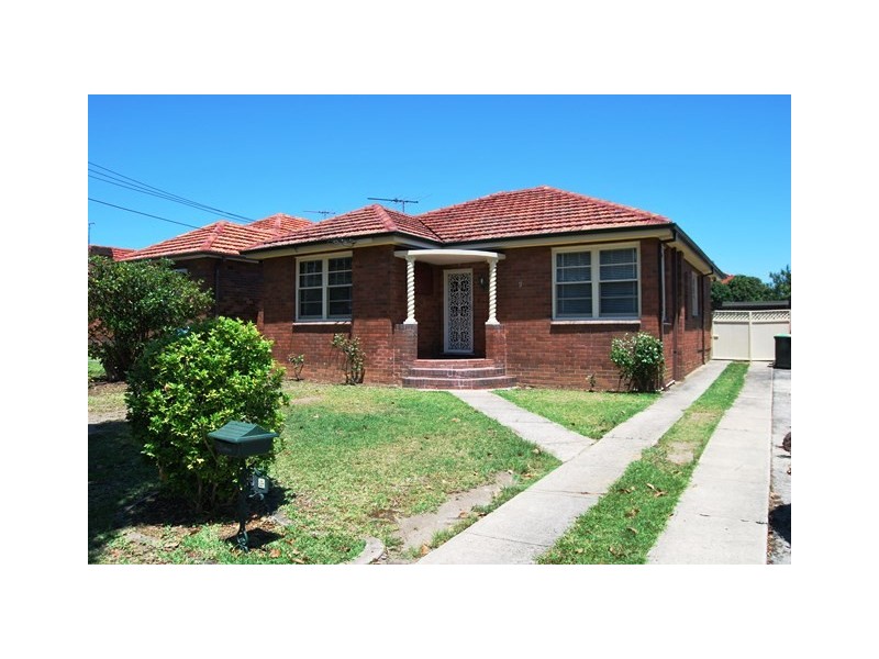 9 Fleming Street, Beverly Hills NSW 2209