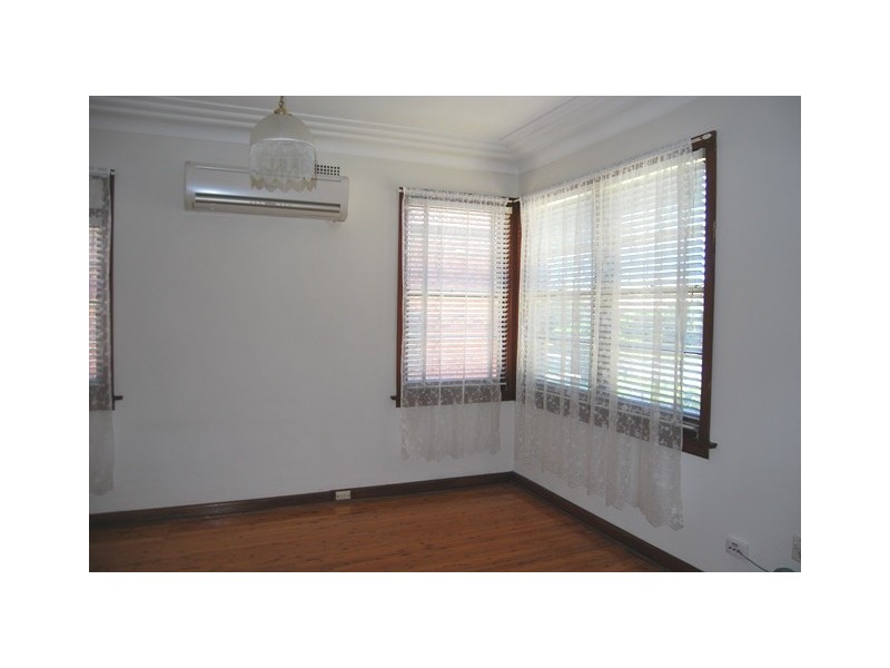 9 Fleming Street, Beverly Hills NSW 2209