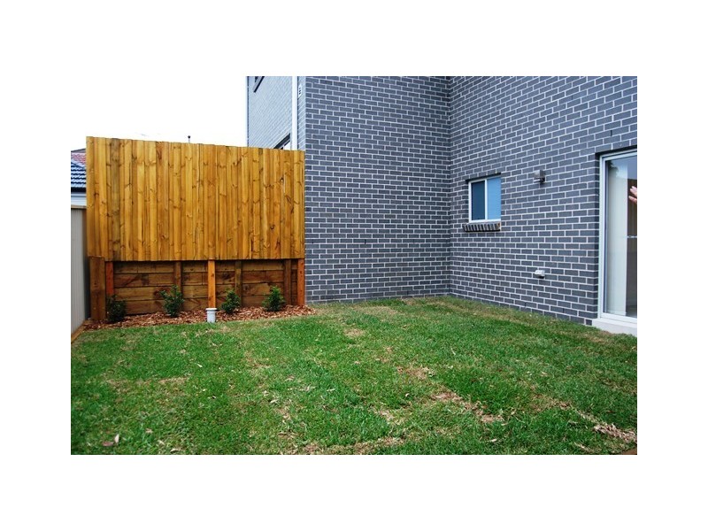 30 Oatley Street, Kingsgrove NSW 2208