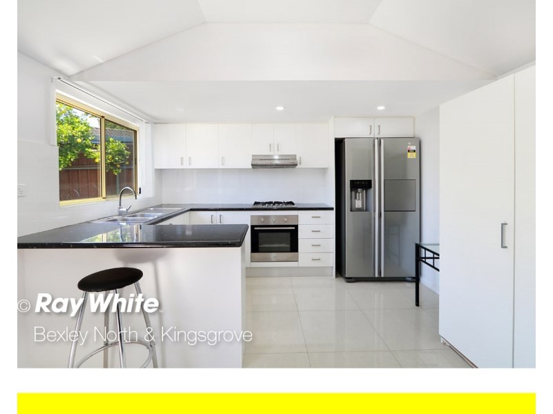 2/2 Gunyah Crescent, Roselands NSW 2196