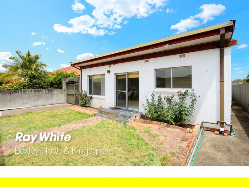 4 Airedale Avenue, Earlwood NSW 2206