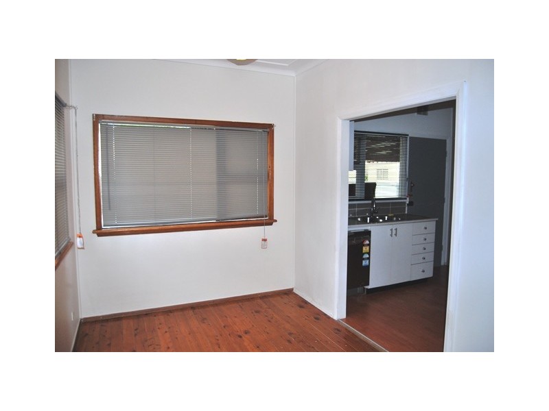 90 Caroline Street, Kingsgrove NSW 2208