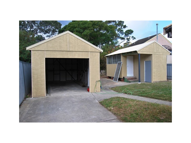 90 Caroline Street, Kingsgrove NSW 2208