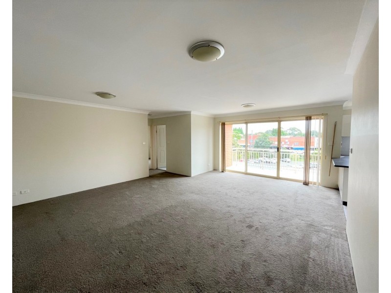 10/8-20 Sarsfield Circuit, Bexley North NSW 2207