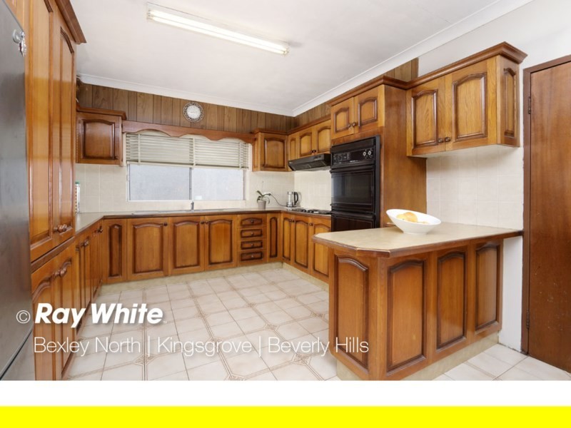 27 Dunkirk Avenue, Kingsgrove NSW 2208
