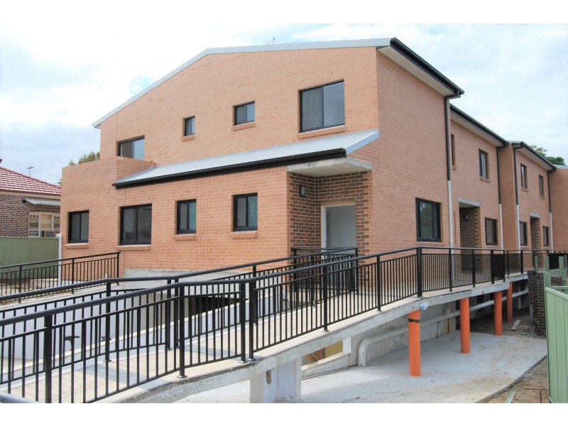 1/100A Northcote Street, Canterbury NSW 2193