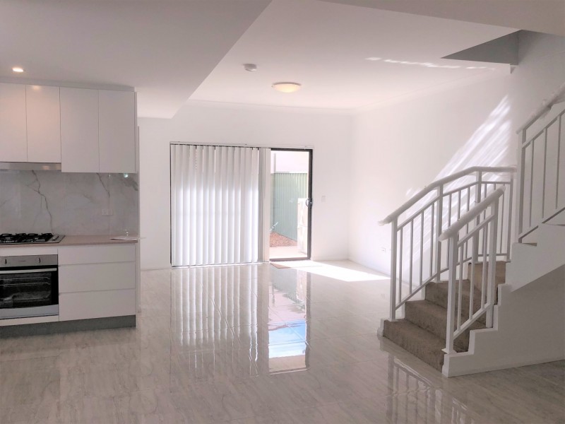 1/100A Northcote Street, Canterbury NSW 2193