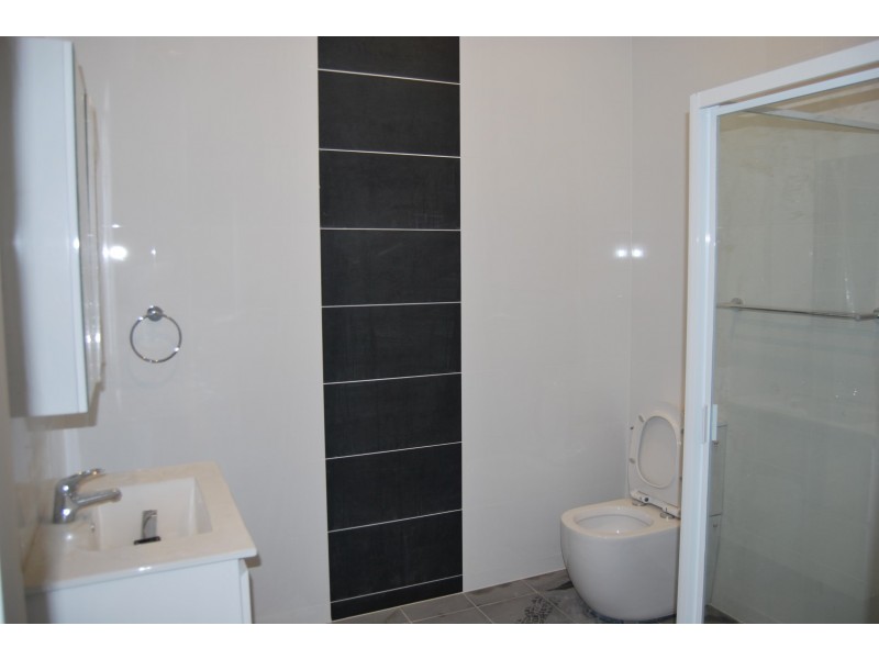 1/100A Northcote Street, Canterbury NSW 2193