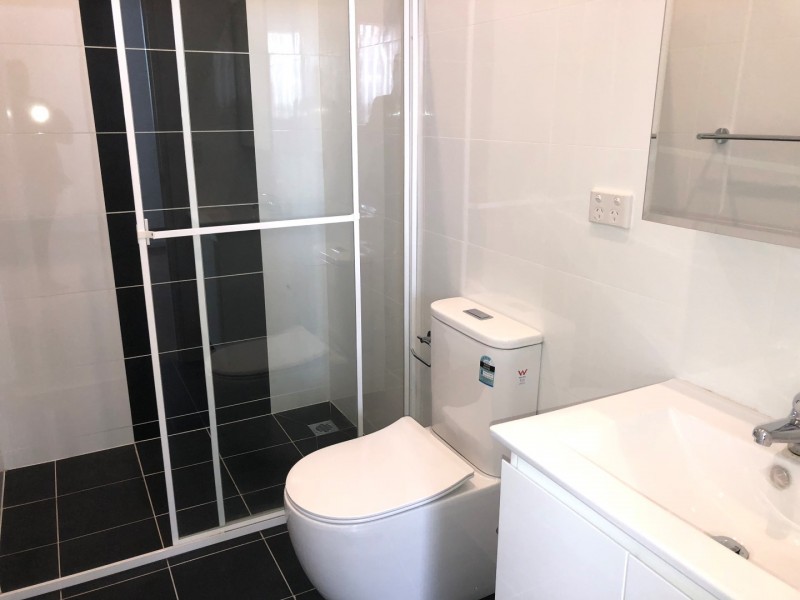 1/100A Northcote Street, Canterbury NSW 2193