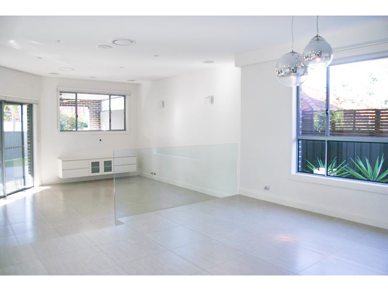 4A Edgar Crescent, Belfield NSW 2191