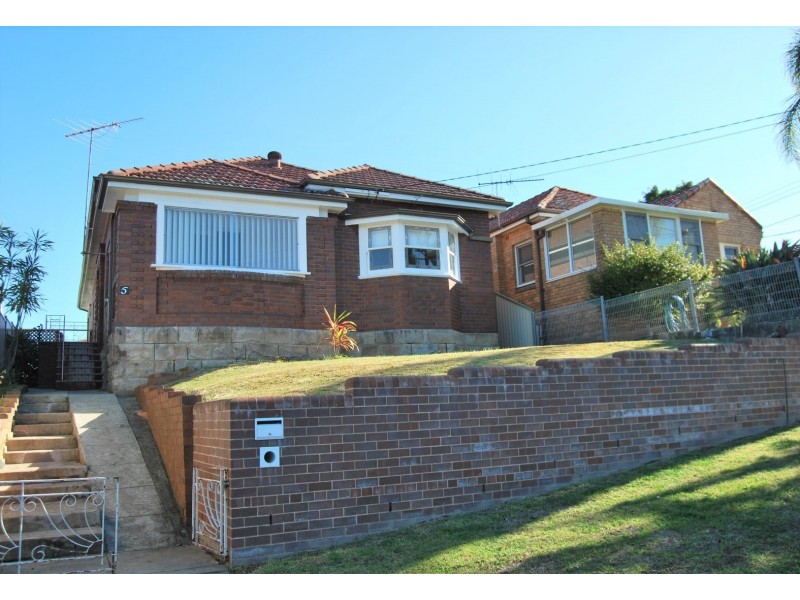 5 Wolli Street, Kingsgrove NSW 2208