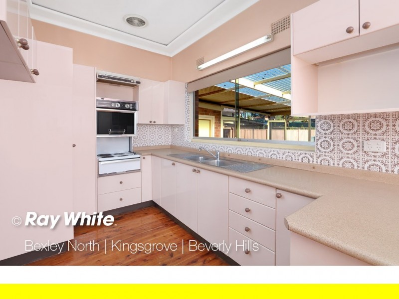 31 Monaro Avenue, Kingsgrove NSW 2208