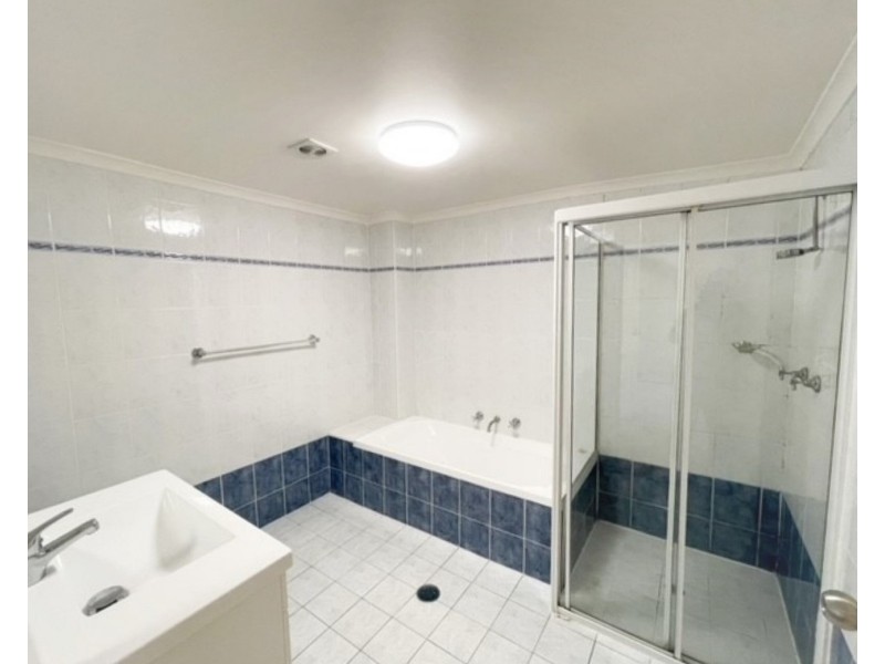 5/8-20 Sarsfield Circuit, Bexley North NSW 2207