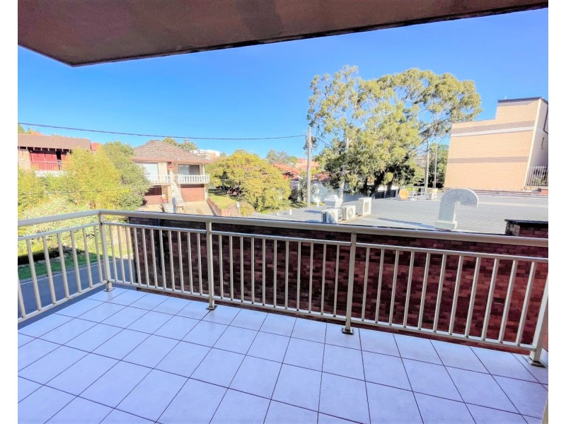 5/8-20 Sarsfield Circuit, Bexley North NSW 2207