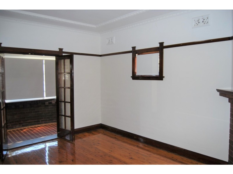 73 Ponyara Road, Beverly Hills NSW 2209