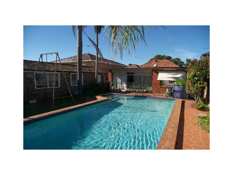 53 Staples Street, Kingsgrove NSW 2208