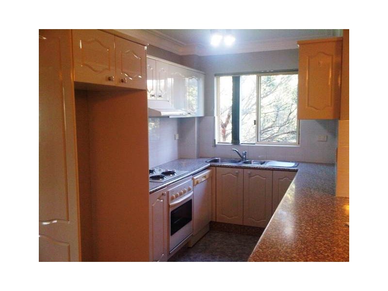 8/15-17 Clare Street, Sylvania NSW 2224