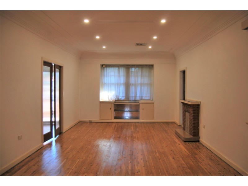 23 Cooloongatta Road, Beverly Hills NSW 2209