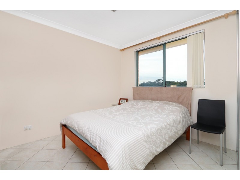 24/22-40 Sarsfield Circuit, Bexley North NSW 2207