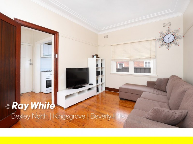 12 Kingsgrove Avenue, Kingsgrove NSW 2208