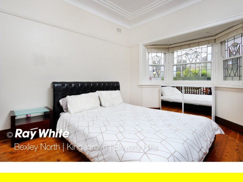 12 Kingsgrove Avenue, Kingsgrove NSW 2208