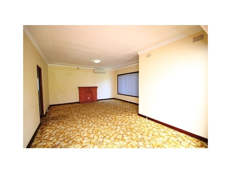 17 Pacific Street,, Kingsgrove NSW 2208