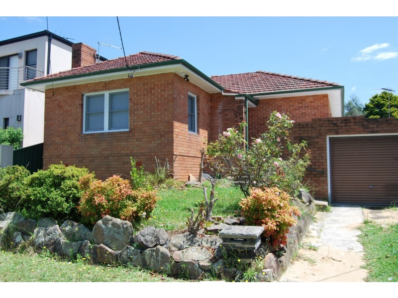 1 Warejee Street, Kingsgrove NSW 2208