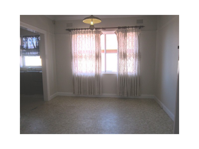 28 Arinya Street, Kingsgrove NSW 2208