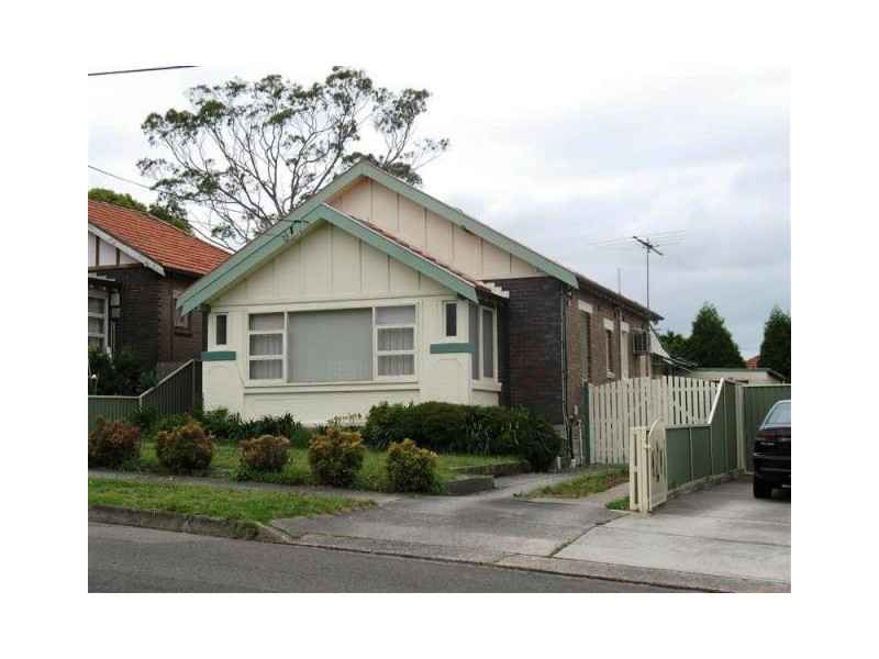 16 Leonora Street, Earlwood NSW 2206