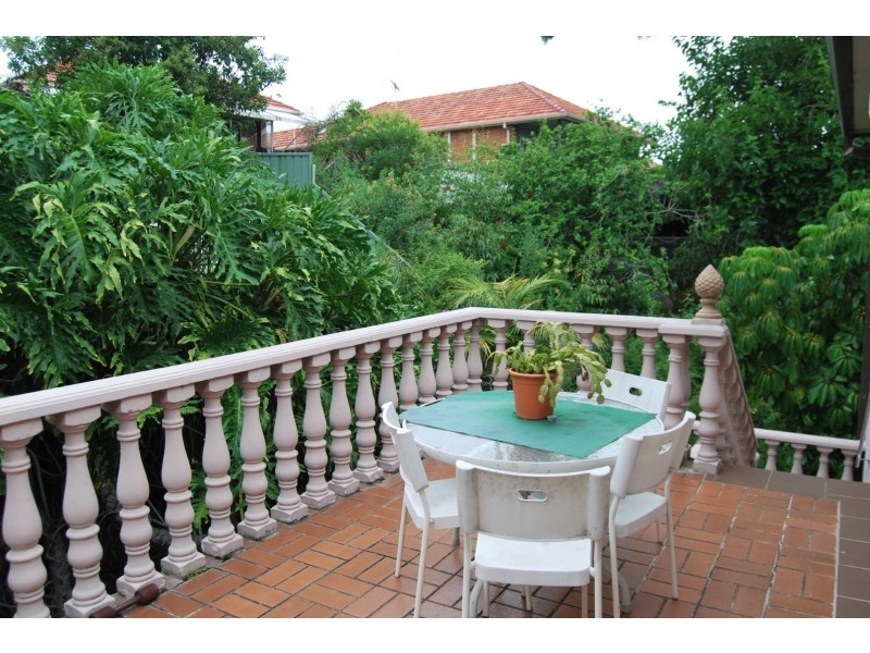 9 Sarsfield circuit, Bexley North NSW 2207