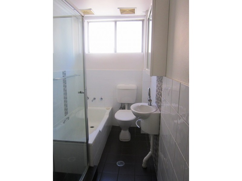 11/11 St Albans Road,, Kingsgrove NSW 2208