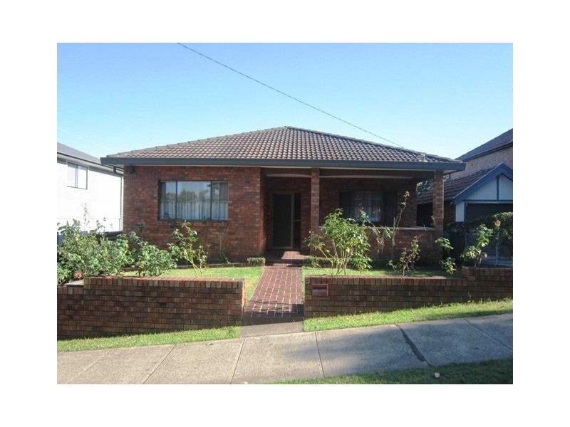 9 Hillcrest Avenue, Hurstville NSW 2220