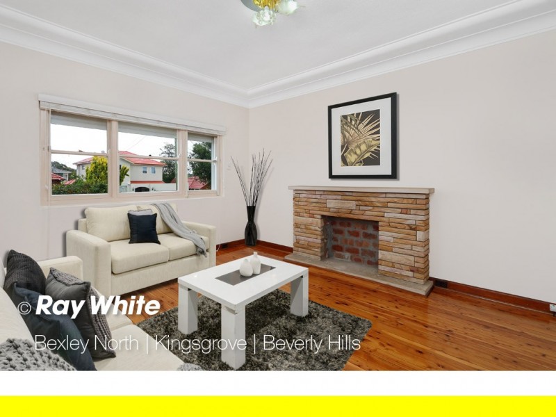 25 New England Drive, Kingsgrove NSW 2208