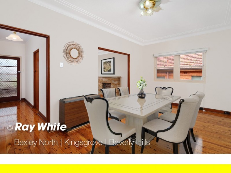 25 New England Drive, Kingsgrove NSW 2208