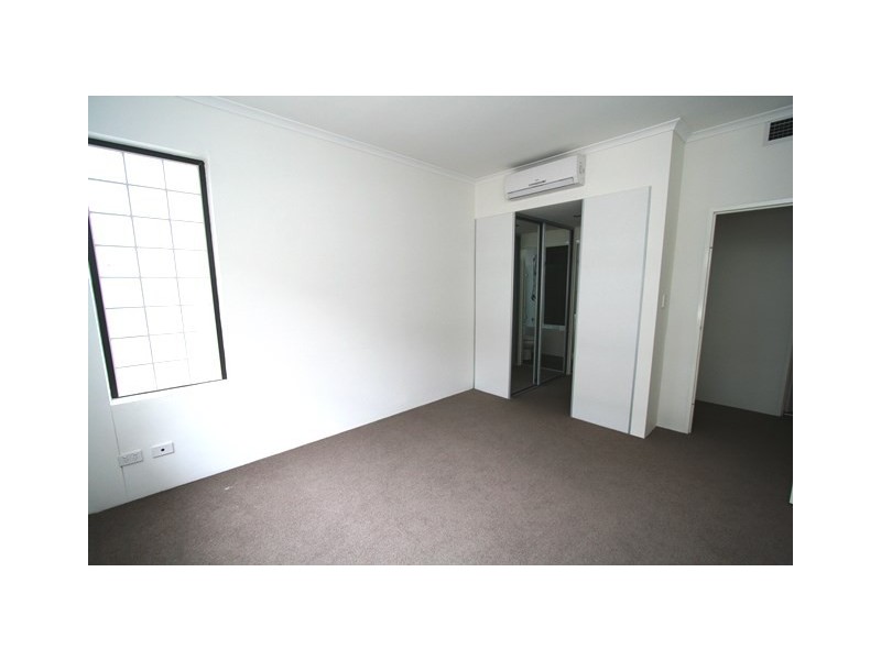 102/215 Kingsgrove Road, Kingsgrove NSW 2208