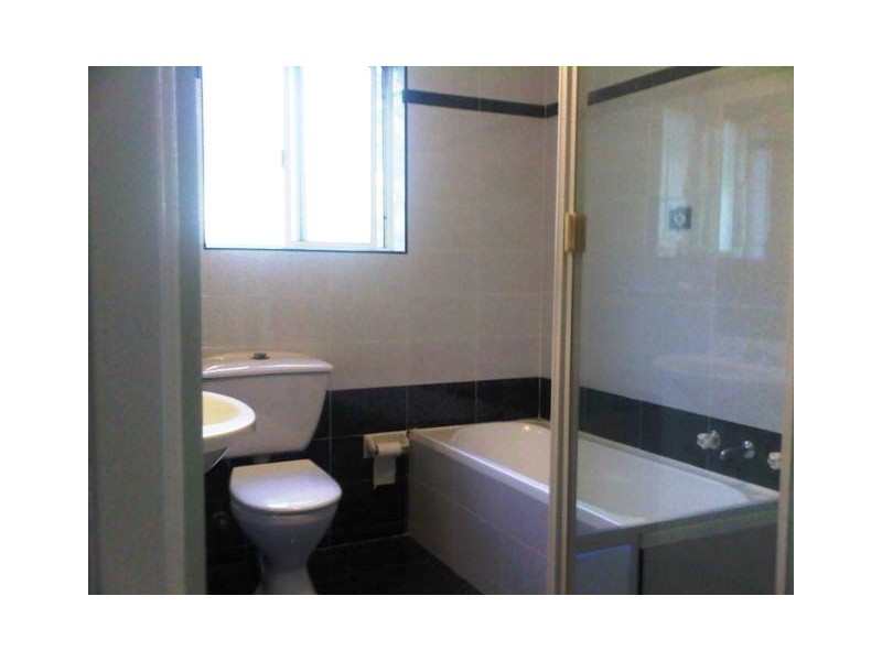 4/15-17 Clare Street, Sylvania NSW 2224