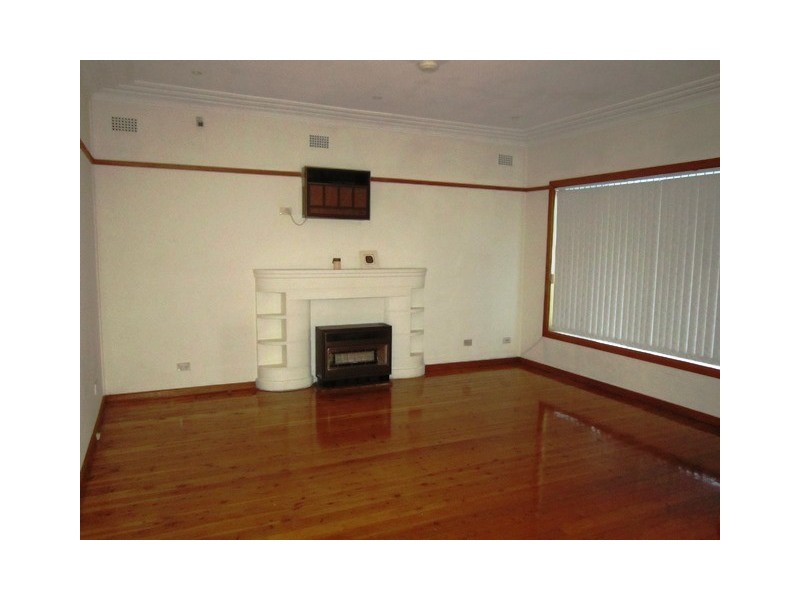 6  Glenella Avenue, Beverly Hills NSW 2209