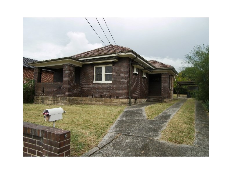 2 Banner Road, Kingsgrove NSW 2208