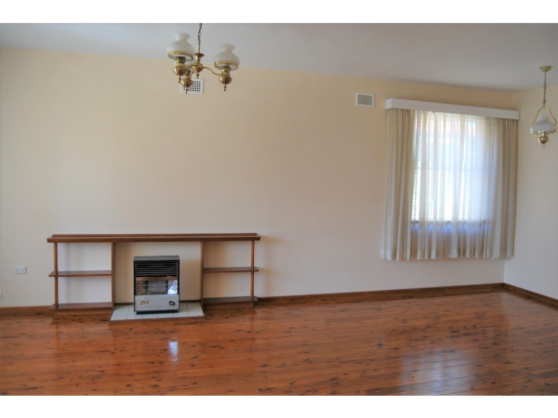 12 Cripps Avenue, Kingsgrove NSW 2208