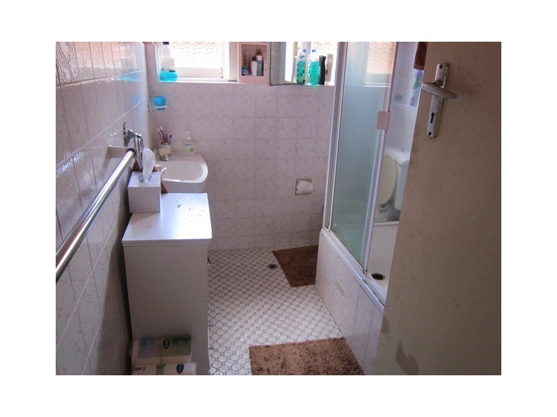 28 Arinya Street, Kingsgrove NSW 2208