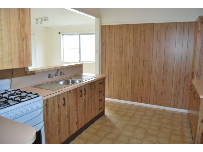 20 Leigh Avenue, Roselands NSW 2196