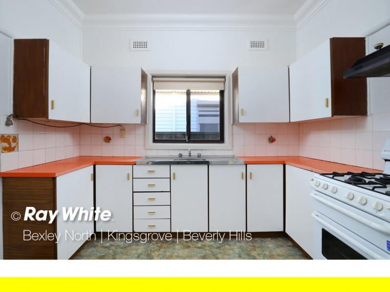 18 Rosebank Avenue, Kingsgrove NSW 2208